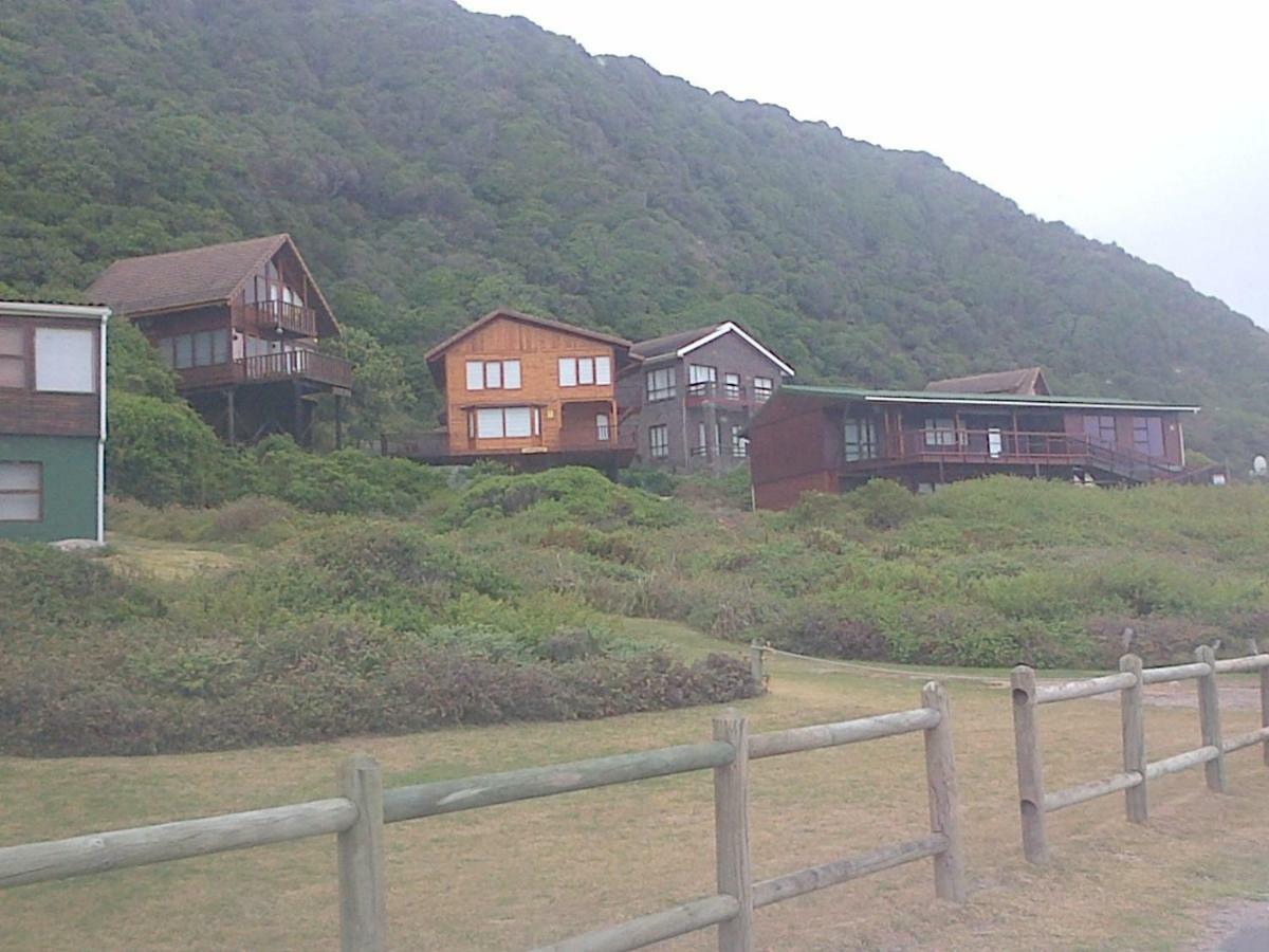 Dis Al Vila Oubosrand Exterior foto